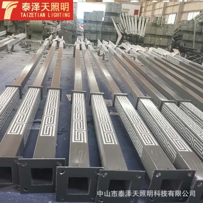 太陽能戶外照明led路燈桿廠家6米8米9米熱鍍鋅燈桿籃球場(chǎng)操場(chǎng)燈桿